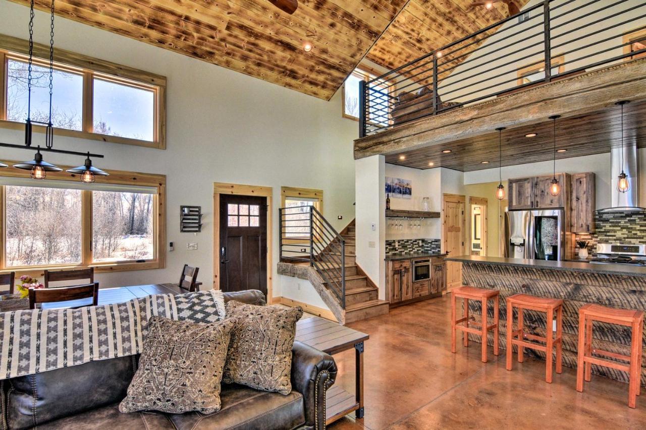 Riverfront Home With Bbq 2 Mi To Downtown Gunnison! ภายนอก รูปภาพ